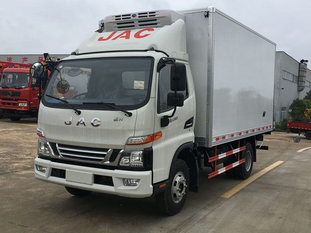 江淮駿鈴V6 4.2米冷藏車